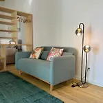 塞德罗斯花园艺术之家度假屋 * 托马尔